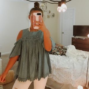 Blue cut out shoulder top!!